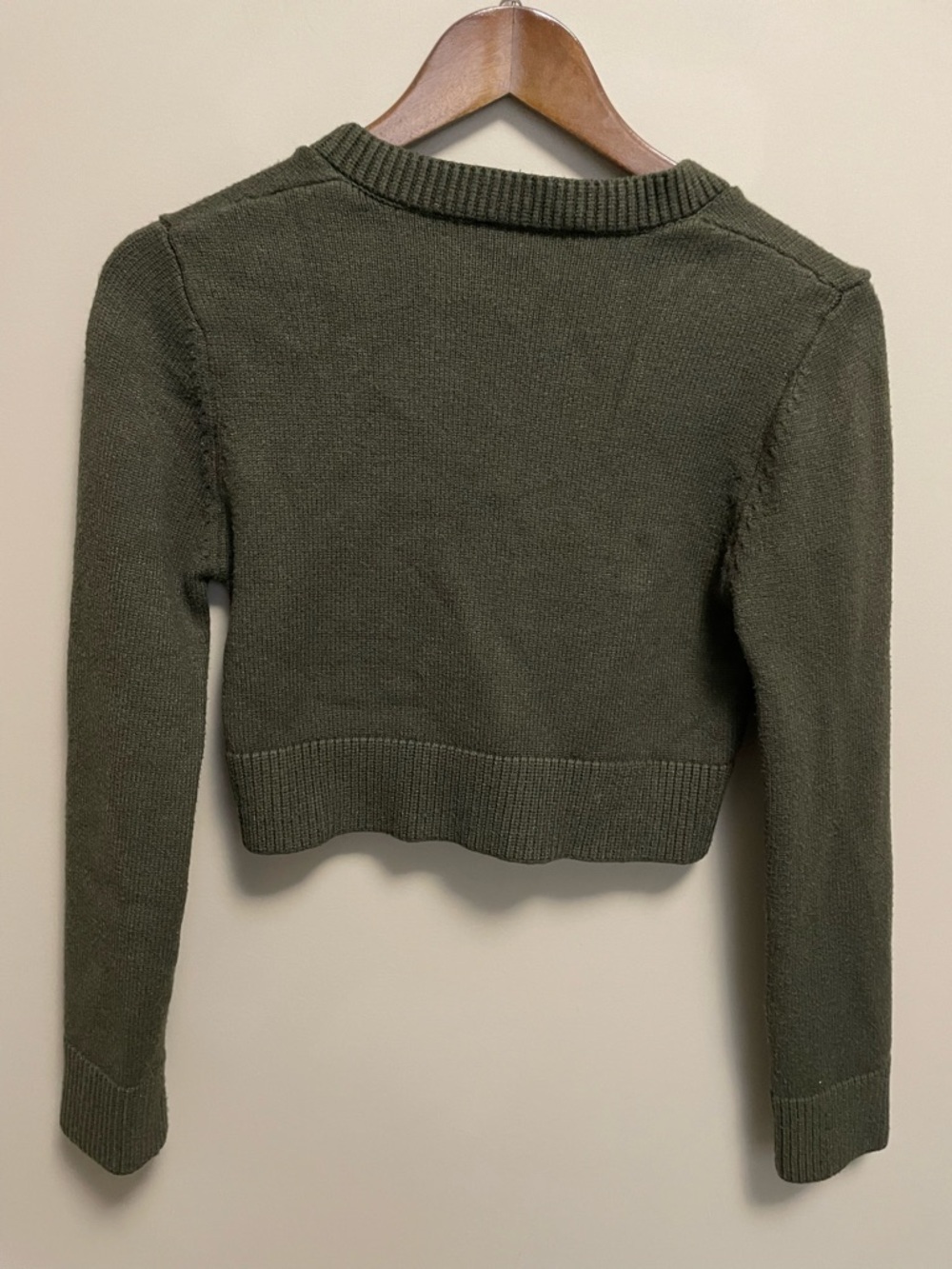 Zara Olive Green Cropped V-Neck Sweater Women’s Medium - Picture 8 of 11